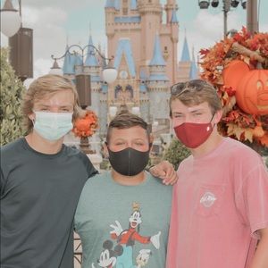 Meet your Posher, Cooper